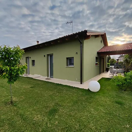 Residenza Capitello 48 * Monticello Conte Otto
